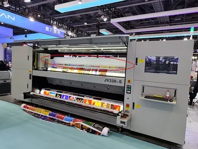 Vakuumtisch installiert auf einer Druckmaschine